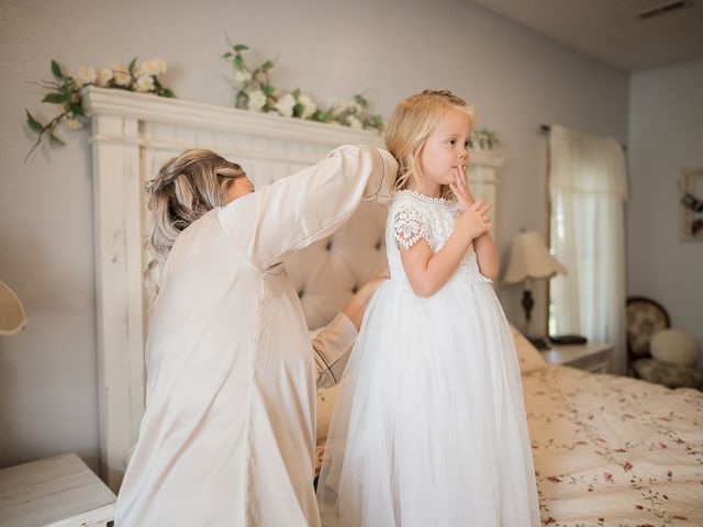 Seth and Jasmine&apos;s Wedding in West Plains, Missouri 17