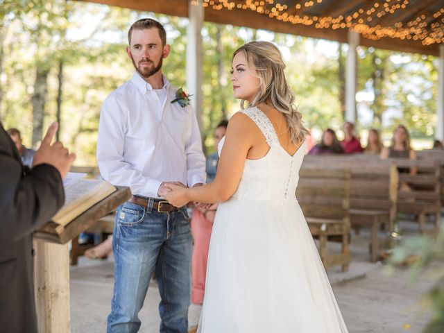 Seth and Jasmine&apos;s Wedding in West Plains, Missouri 70