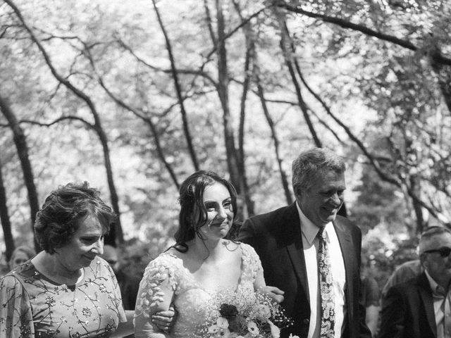 Neil Simpson and Erin Simpson&apos;s Wedding in Lovettsville, Virginia 15