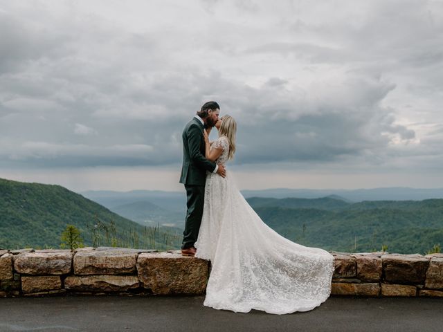 Mark and Madison&apos;s Wedding in Shenandoah, Virginia 16