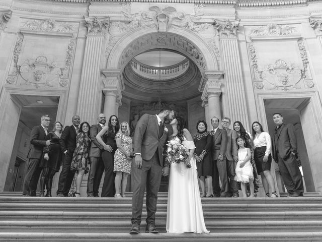 Thu and Henry&apos;s Wedding in San Francisco, California 92