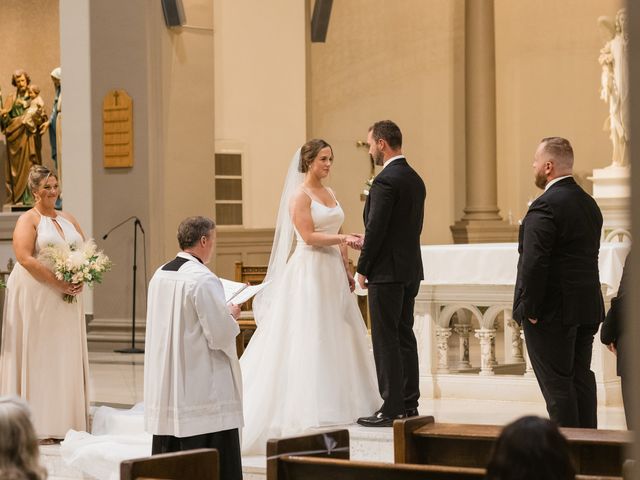 Bryan and Lindsay&apos;s Wedding in Cincinnati, Ohio 9
