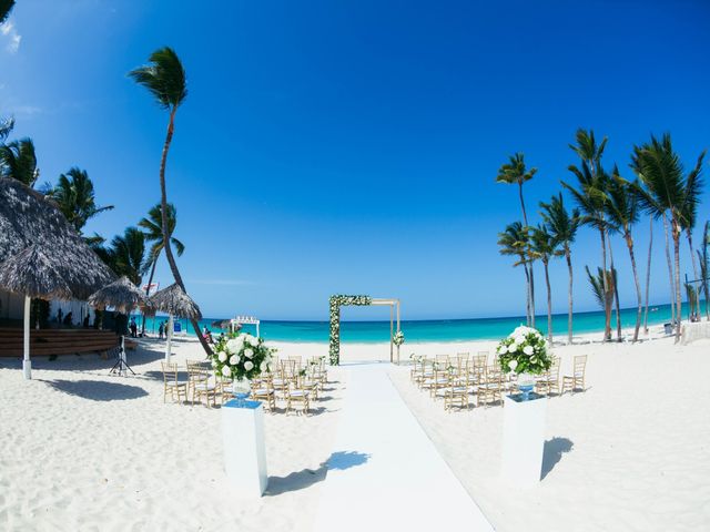 Brandon and Jennifer&apos;s Wedding in Punta Cana, Dominican Republic 30