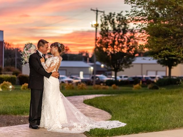 Justin and Allexis&apos;s Wedding in Marion, Illinois 5