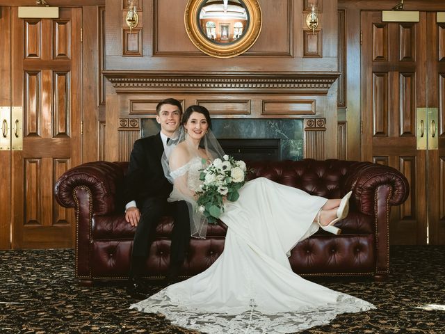 Erik and Makayla&apos;s Wedding in Cincinnati, Ohio 16