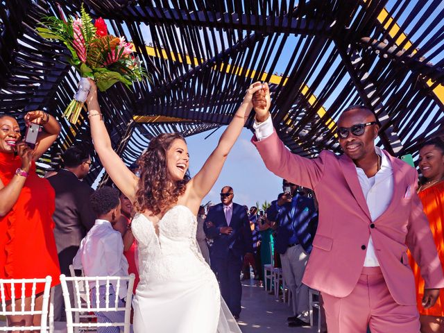 Patrick and Sabrina&apos;s Wedding in Cancun, Mexico 25