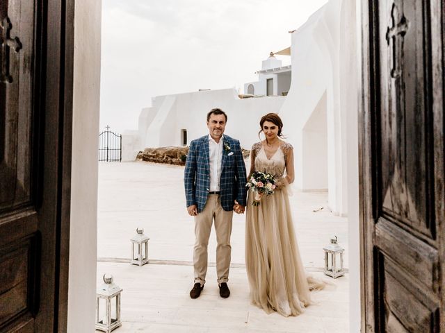 Tatyana and Mihail&apos;s Wedding in Santorini, Greece 30