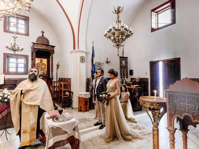 Tatyana and Mihail&apos;s Wedding in Santorini, Greece 32