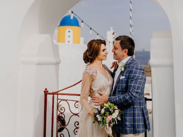 Tatyana and Mihail&apos;s Wedding in Santorini, Greece 110
