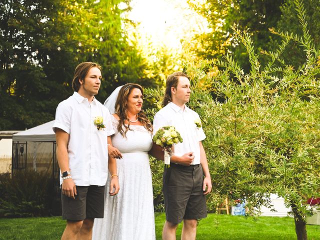 Scott and Kendra&apos;s Wedding in Arlington, Washington 8