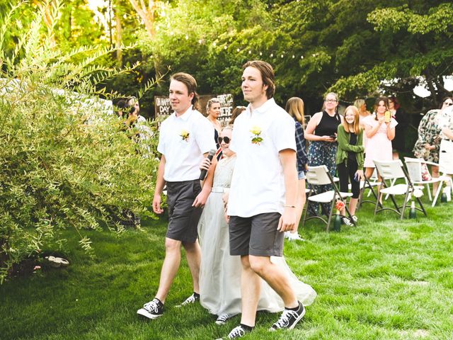 Scott and Kendra&apos;s Wedding in Arlington, Washington 12