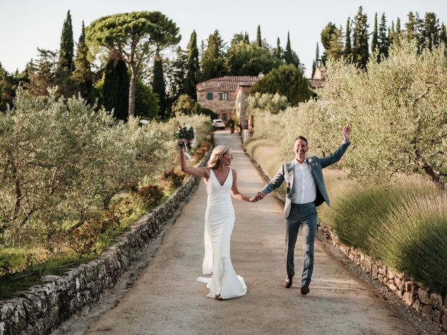 Steven and Kate&apos;s Wedding in Tuscany, Italy 34