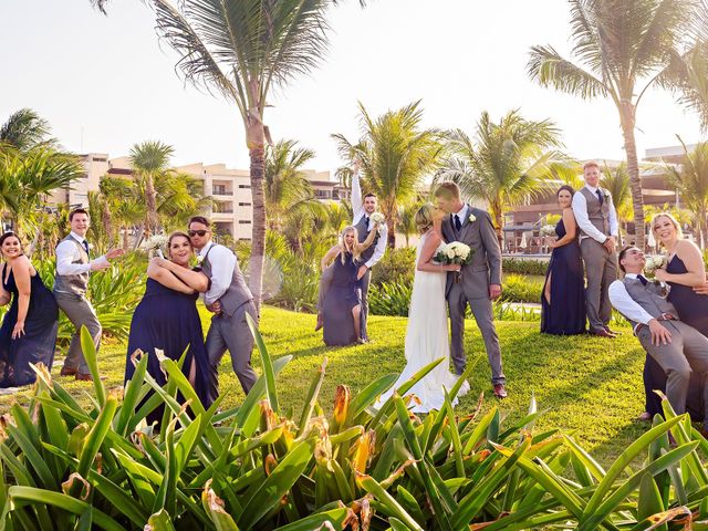 Brad and Mackenzie&apos;s Wedding in Cancun, Mexico 20