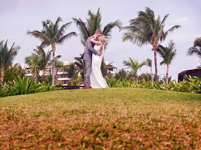 Brad and Mackenzie&apos;s Wedding in Cancun, Mexico 39