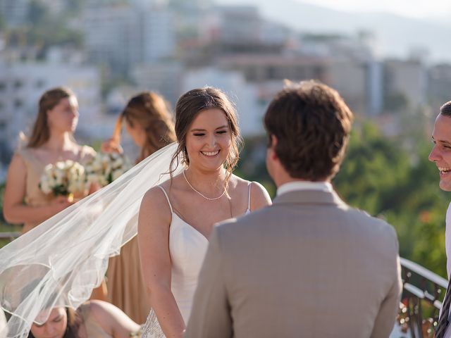 Hunter and Paris&apos;s Wedding in Puerto Vallarta, Mexico 34