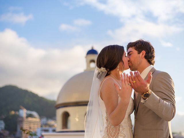 Hunter and Paris&apos;s Wedding in Puerto Vallarta, Mexico 71