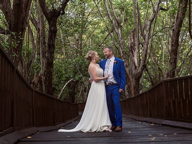 Eric Tweed and Dana Hendrix&apos;s Wedding in Playa del Carmen, Mexico 18