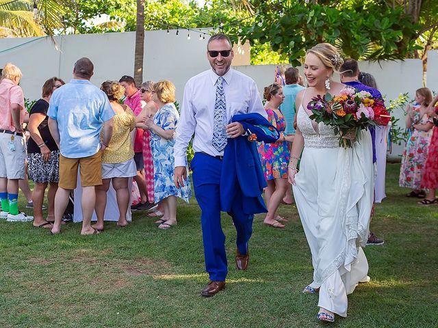 Eric Tweed and Dana Hendrix&apos;s Wedding in Playa del Carmen, Mexico 21