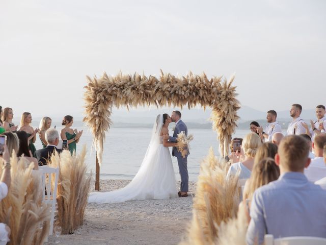 Melina Syri and Lukas Lekavicius&apos;s Wedding in Santorini, Greece 27