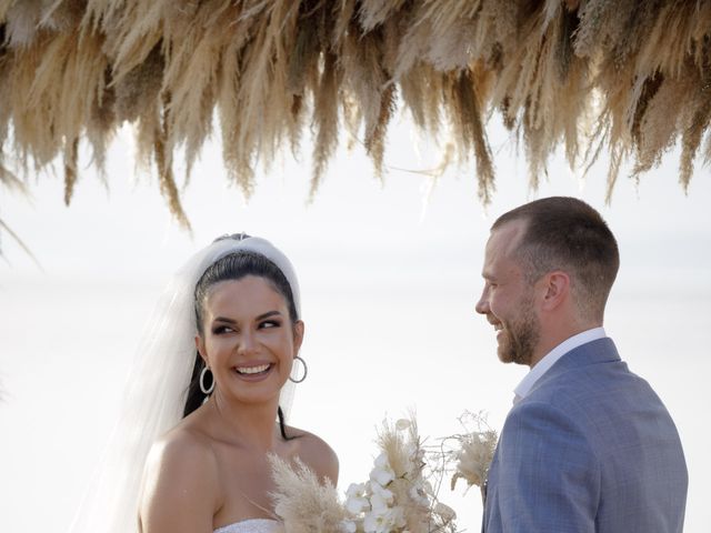 Melina Syri and Lukas Lekavicius&apos;s Wedding in Santorini, Greece 32