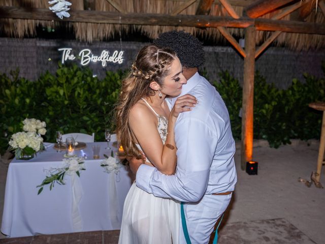 Kendrell and Vanessa&apos;s Wedding in Miami Beach, Florida 11