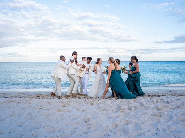 Kendrell and Vanessa&apos;s Wedding in Miami Beach, Florida 18