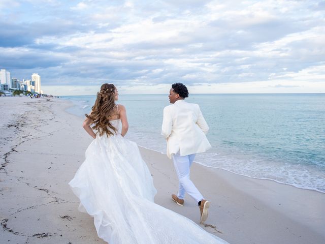 Kendrell and Vanessa&apos;s Wedding in Miami Beach, Florida 21