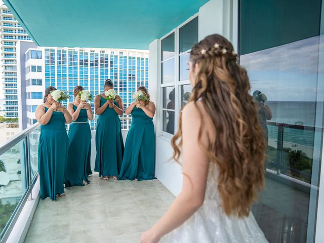 Kendrell and Vanessa&apos;s Wedding in Miami Beach, Florida 43