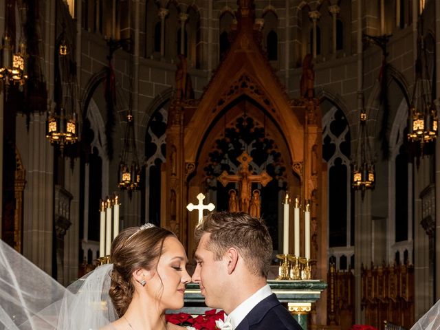 Jackson and Ansley&apos;s Wedding in Cincinnati, Ohio 13