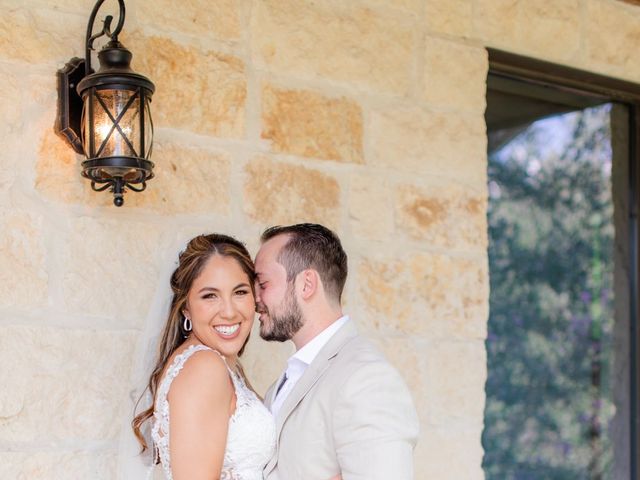 Michael and Arantza&apos;s Wedding in Boerne, Texas 20