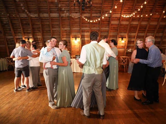 Tiffany and Jesse's Wedding in Moorhead, Minnesota 4