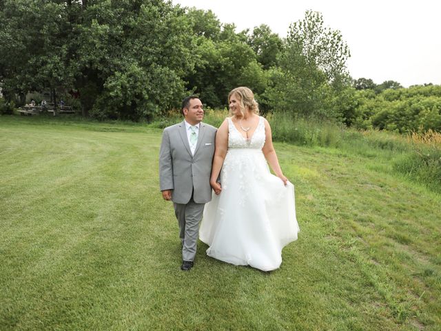 Tiffany and Jesse's Wedding in Moorhead, Minnesota 8