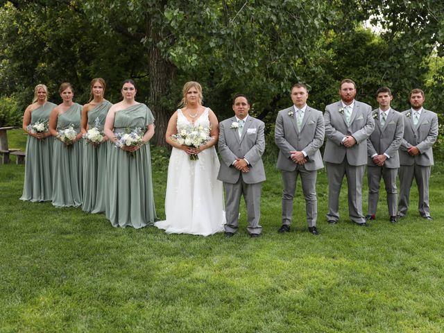 Tiffany and Jesse's Wedding in Moorhead, Minnesota 19