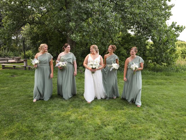 Tiffany and Jesse's Wedding in Moorhead, Minnesota 20