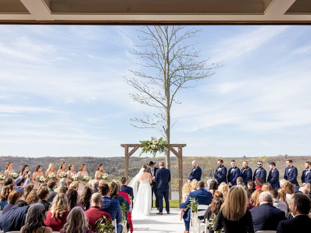 Brett and Lauren&apos;s Wedding in Augusta, Kentucky 14