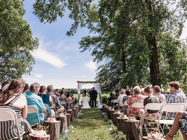 Caleb and Ashley&apos;s Wedding in Fort Wayne, Indiana 6