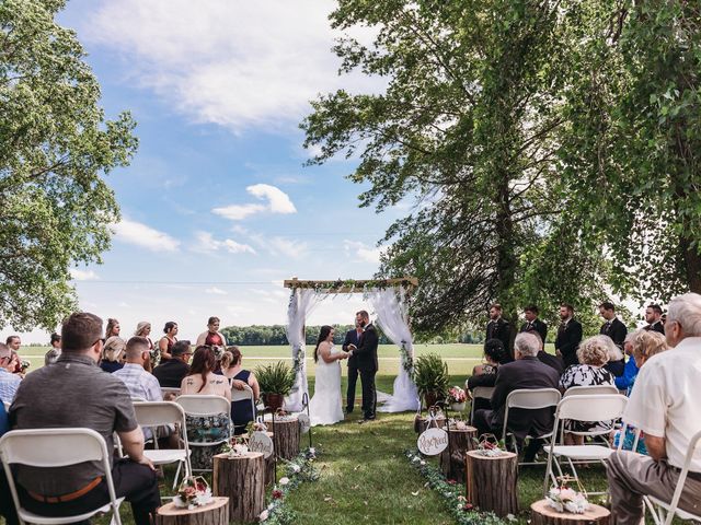 Caleb and Ashley&apos;s Wedding in Fort Wayne, Indiana 12