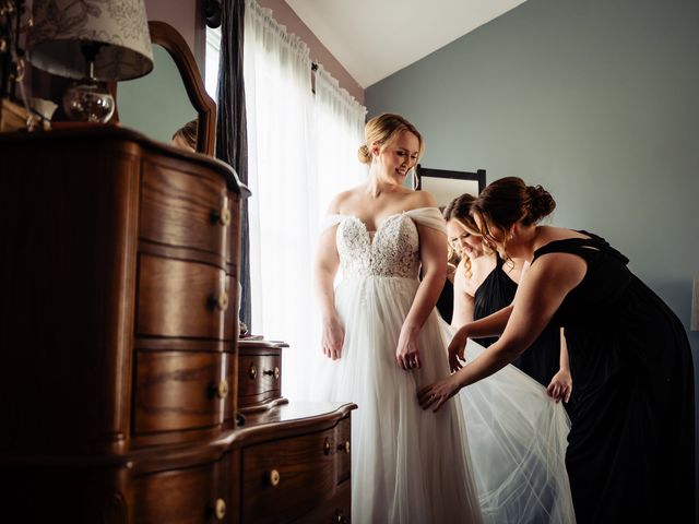 Emilee and Jared&apos;s Wedding in Blue Bell, Pennsylvania 10