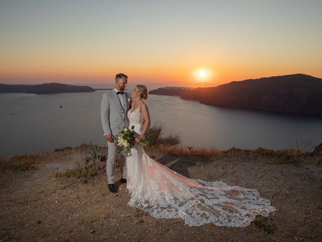 Perry and Chloe&apos;s Wedding in Santorini, Greece 1