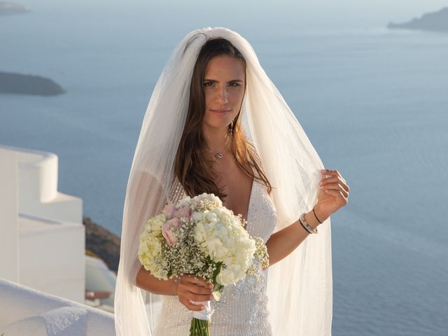 Tanja and Zoran&apos;s Wedding in Santorini, Greece 11
