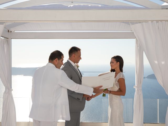 Tanja and Zoran&apos;s Wedding in Santorini, Greece 13