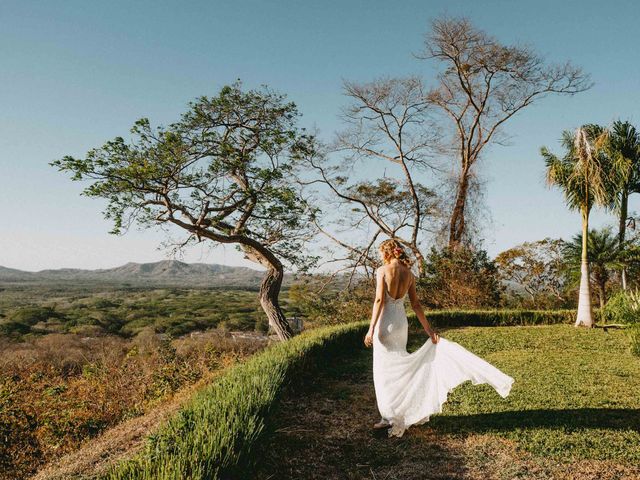 Ben and Jamie&apos;s Wedding in Tamarindo, Costa Rica 20