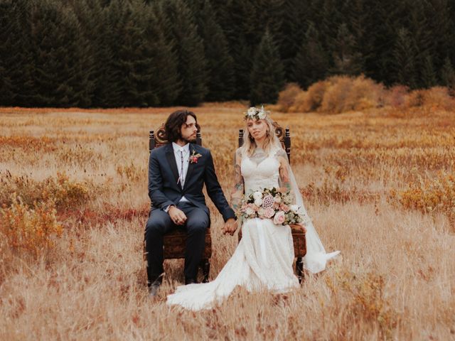 Jake and Jessie&apos;s Wedding in Sublimity, Oregon 9