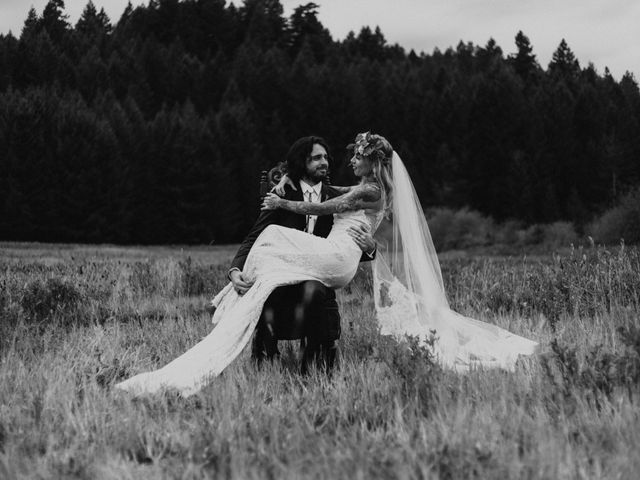 Jake and Jessie&apos;s Wedding in Sublimity, Oregon 15