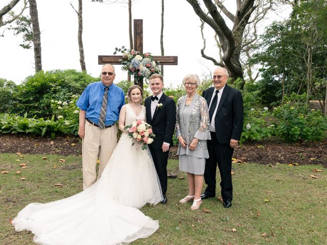 Cody and Becca&apos;s Wedding in Kitty Hawk, North Carolina 316