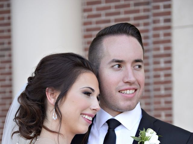 Tate and Stephanie&apos;s Wedding in Dallas, Texas 19