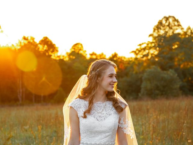 Lyndsey and Sean&apos;s Wedding in Cookeville, Tennessee 5