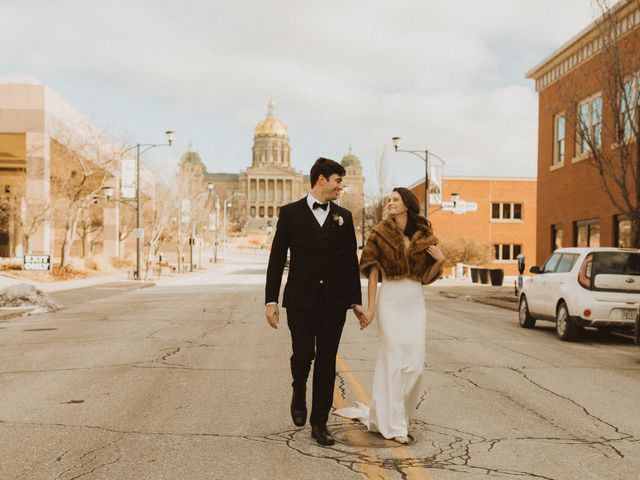 Kayla and Matt&apos;s Wedding in Des Moines, Iowa 16