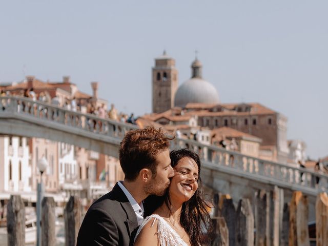 Stathis and Anna&apos;s Wedding in Venice, Italy 19
