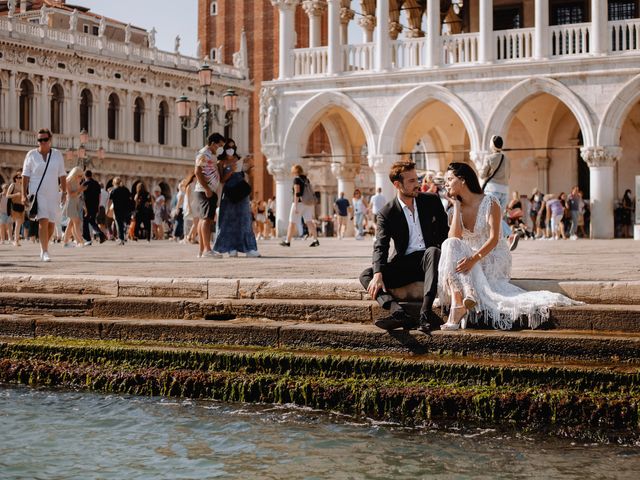Stathis and Anna&apos;s Wedding in Venice, Italy 36